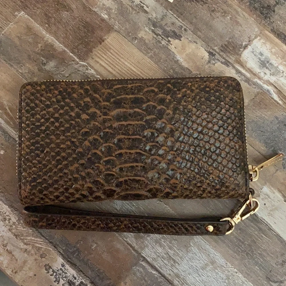 Michael Kors animal print wallet NWT